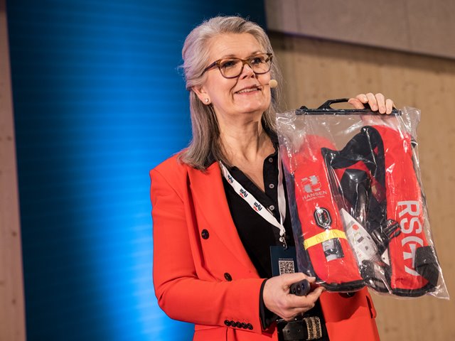 Menn i flertall – og ofte uten vest